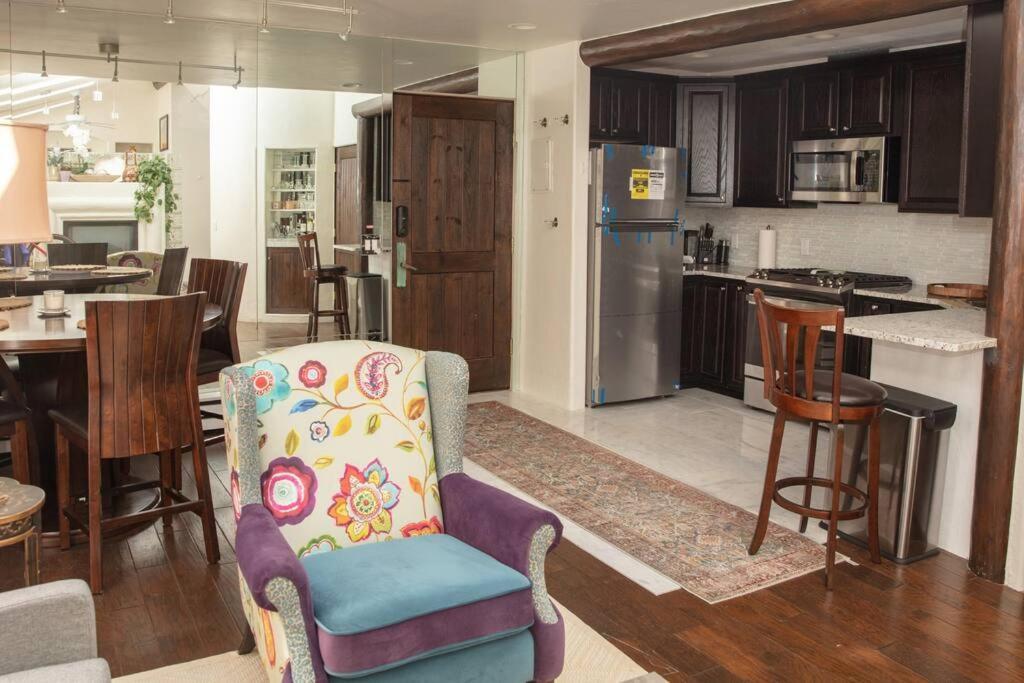 Aspen Stash Pad With Fireplace, Parking, W/D 외부 사진